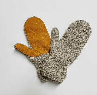 Oatmeal Wool Mittens with Deerskin Palms
