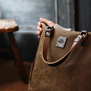 Red House Crossbody Day Bag - Sandstone