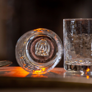 AO Glass Hammered Rocks Glass Vermont Stamp