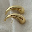 Load image into Gallery viewer, Virgule Earrings - 14k Gold Fill