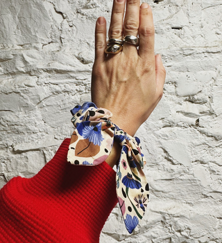 Cotton Bow Scrunchie - Morning Hive