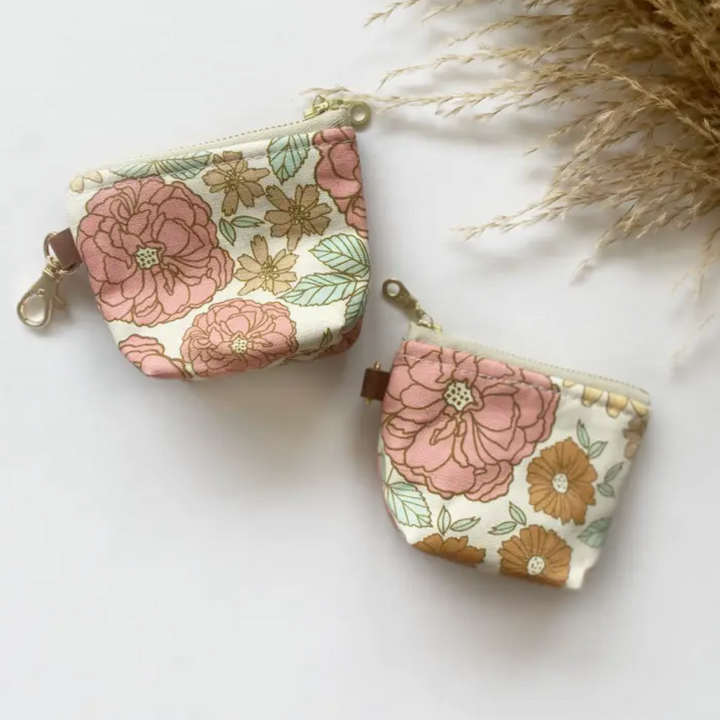 Itty Bitty Boxed Bottom Pouch - Golden Girl Flowers