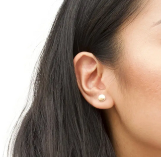 Tiny Porcelain & Gold Pebble Stud - White/Gold Half