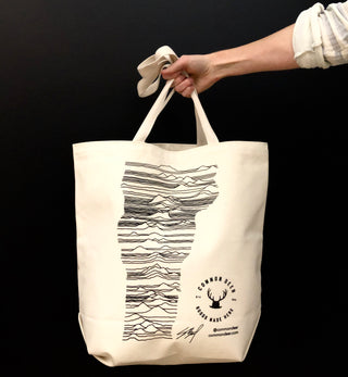 The Common Deer Signature Market Tote