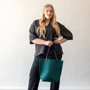 Hana Felt Tote - Kombu Felt &amp; Black Leather