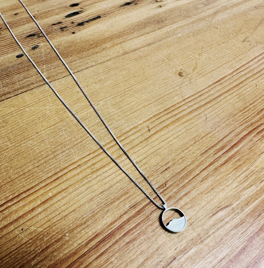 Camel's Hump Mini Pennant Necklace - Sterling Silver