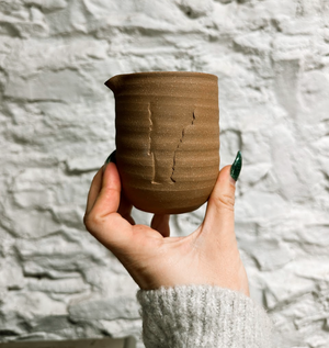 LAURA WHITE X COMMON DEER SMALL Vermont PITCHER - Bare Clay