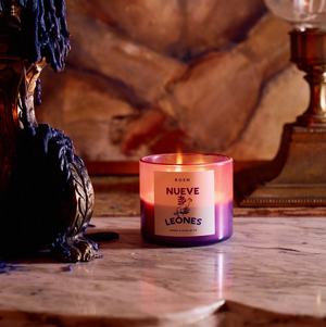 Nueve Leones Candle -