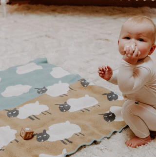 Baby Sheep Eco Throw - Pond / Straw