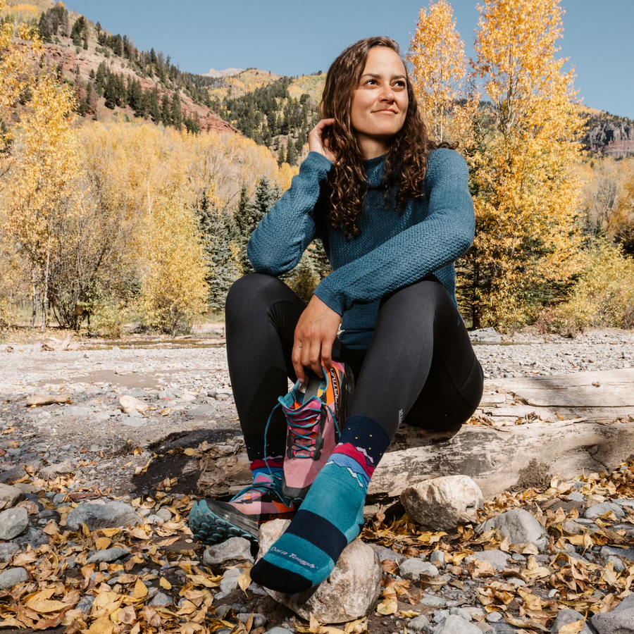 Darn Tough Women's Mirror Lake Micro Crew Hiking Sock - Teal 5025