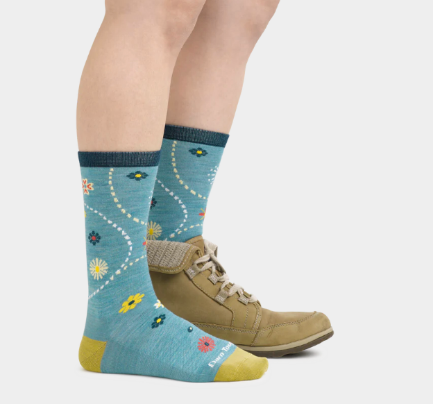 Darn Tough Women's Garden Crew Lightweight Lifestyle Sock - Aqua 1610