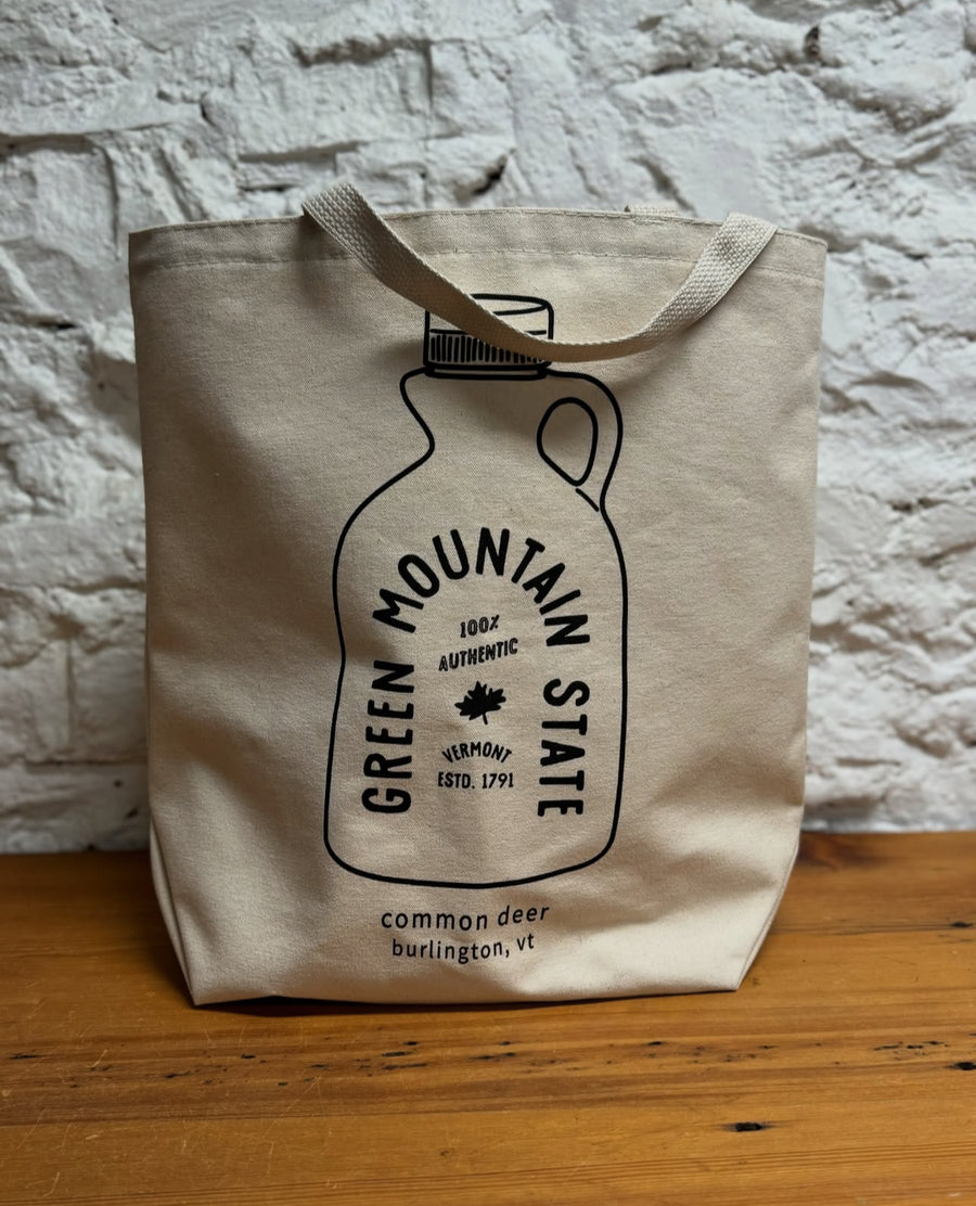 Mountains of Vermont Common Deer Tote