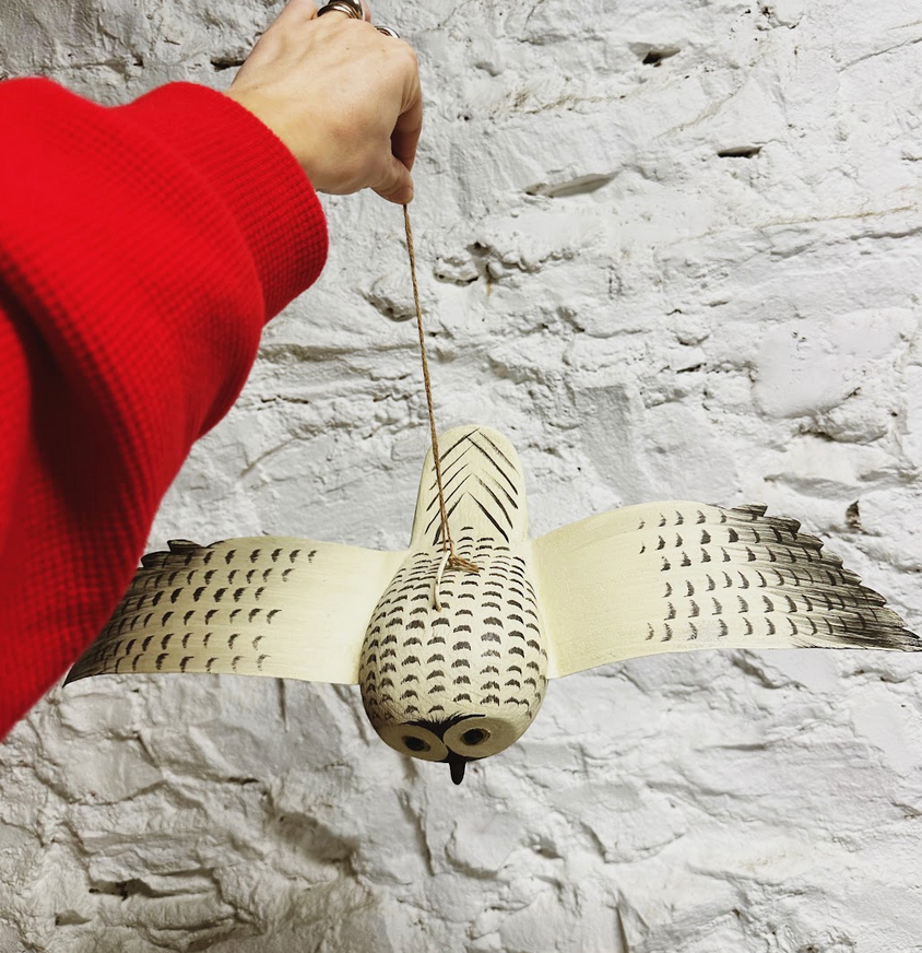 Handpainted Snowy Owl Wooden Flying Figurine