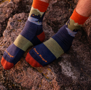 Darn Tough Men's Close Encounters Hiking Sock - Charcoal 5014