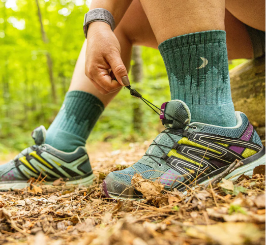 Darn Tough Women's Merino Treeline Socks 1971 -Aqua