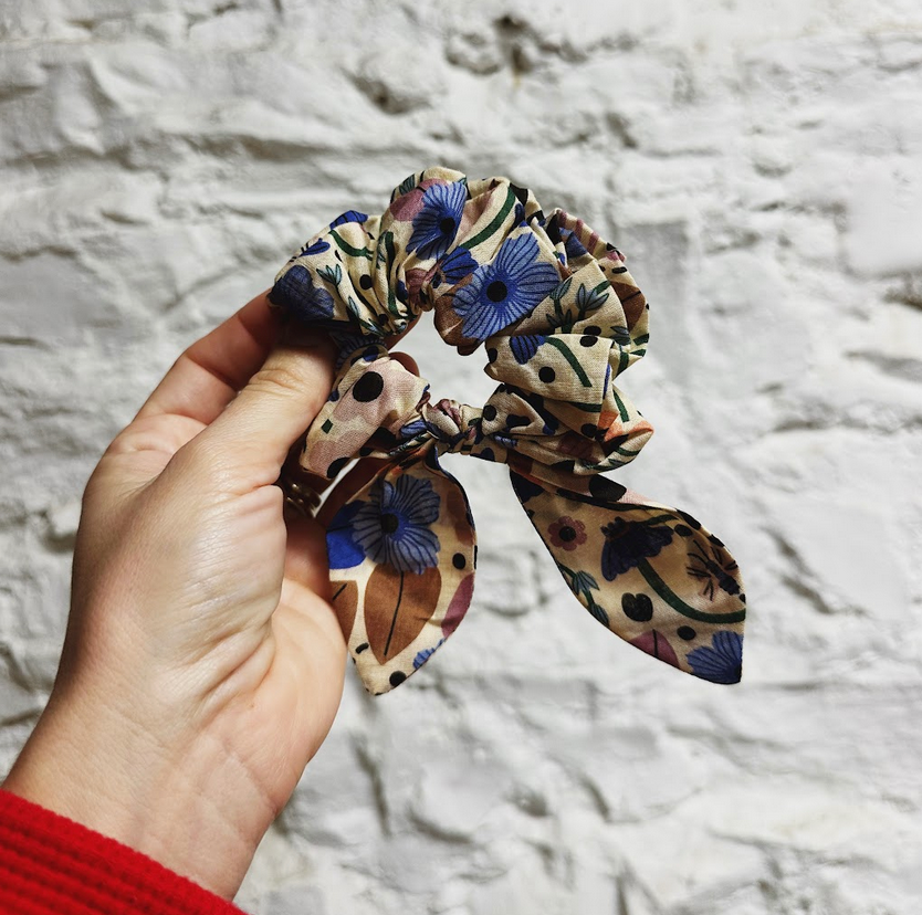Cotton Bow Scrunchie - Morning Hive
