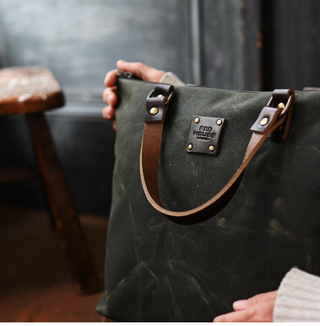 Red House Crossbody Day Bag - Forest