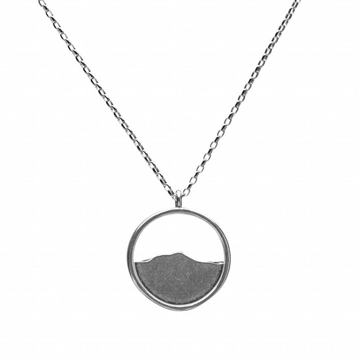 Camel's Hump Circle Silver Necklace